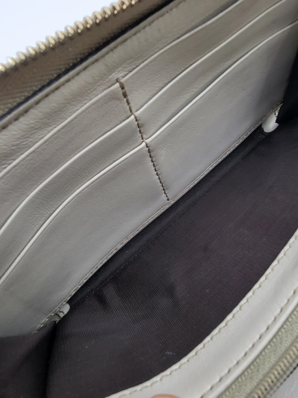Gucci GG Empreinte Continental Long Zippy Wallet..Authentic.. - Picture 8 of 16